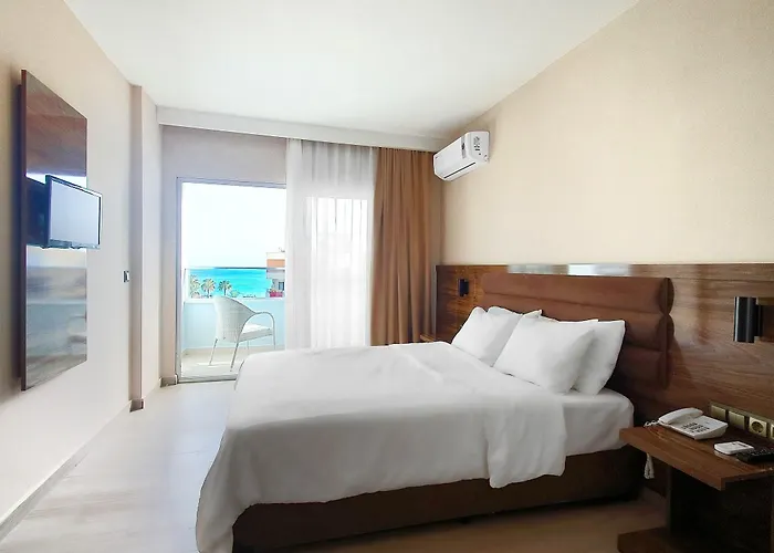 Ozgur Bey (adults Only) 3* אלאניה